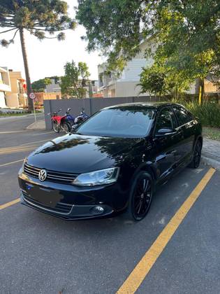 VOLKSWAGEN JETTA 2.0 TSI HIGHLINE 211CV GASOLINA 4P TIPTRONIC